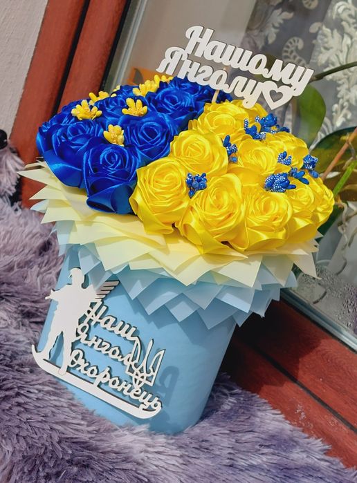 Букети з атласної стрічки