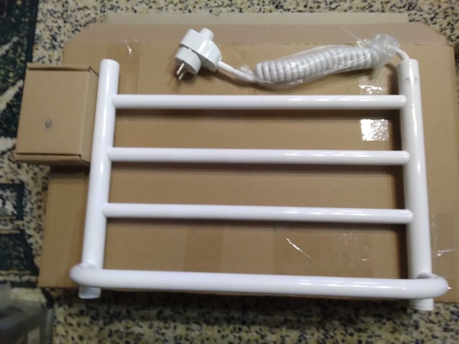 Сушарка для ванної, біла, нова