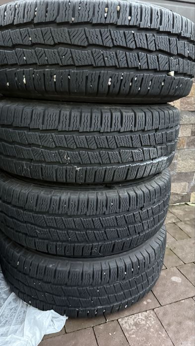 Диски з шинами з нісан кашкай 215/65/16 зима