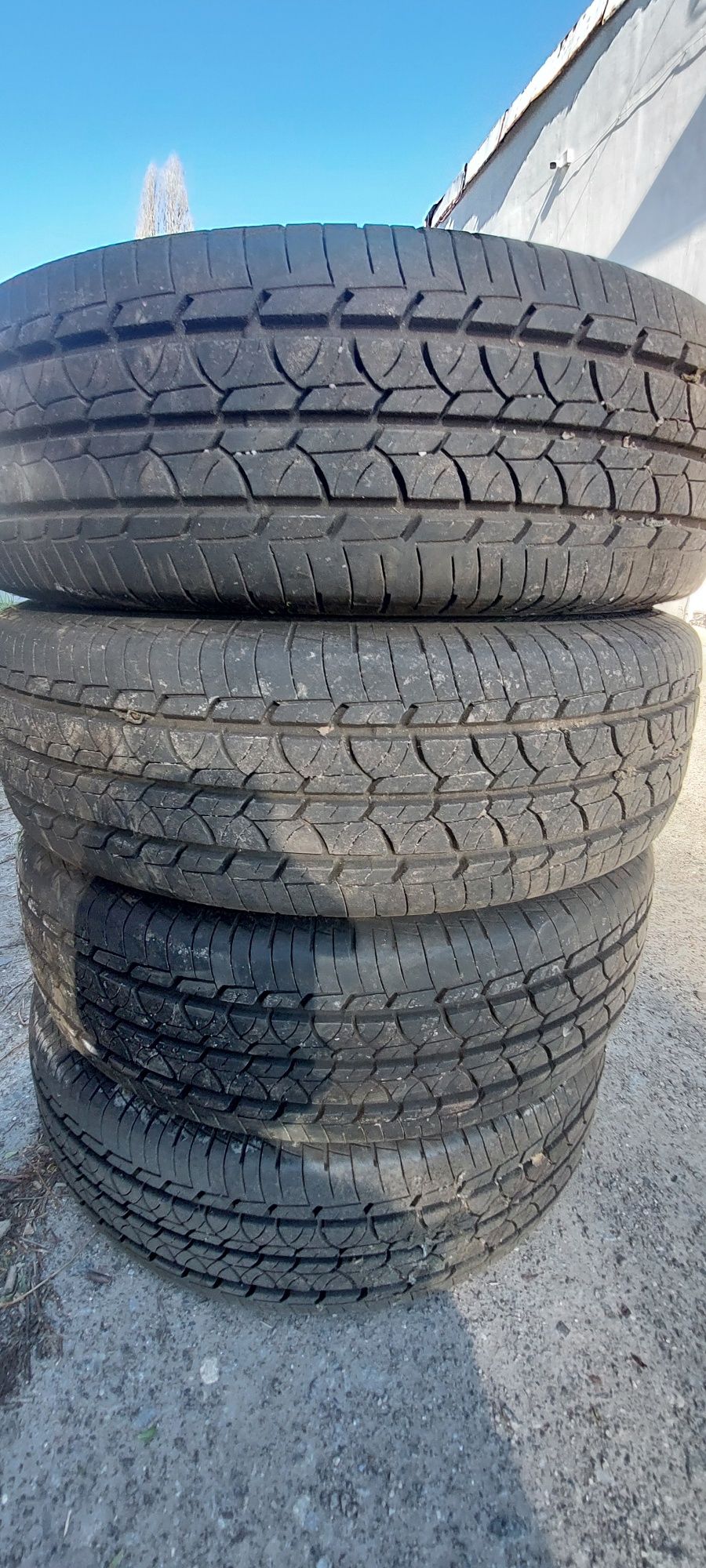 Резина Літня Barum 195/70r15c