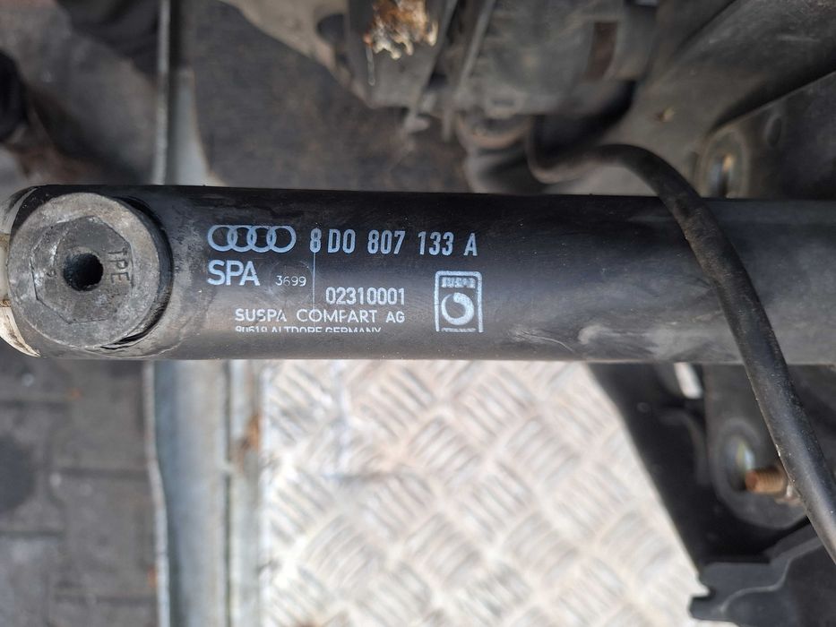 Audi A4 B5 Lift 1.8 Turbo pas przedni, chłodnice, wentylator