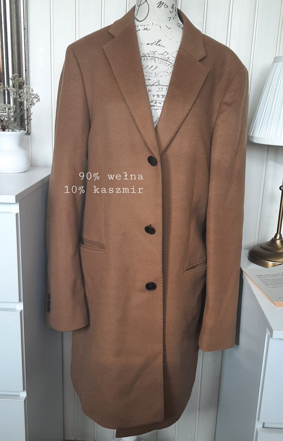 Wełniany klasyczny beżowy brązowy prosty płaszcz uniqlo 38 M