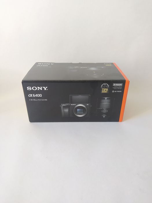 Фотоапарат Sony Alpha A6400 kit (18-135mm) Black, Новий !