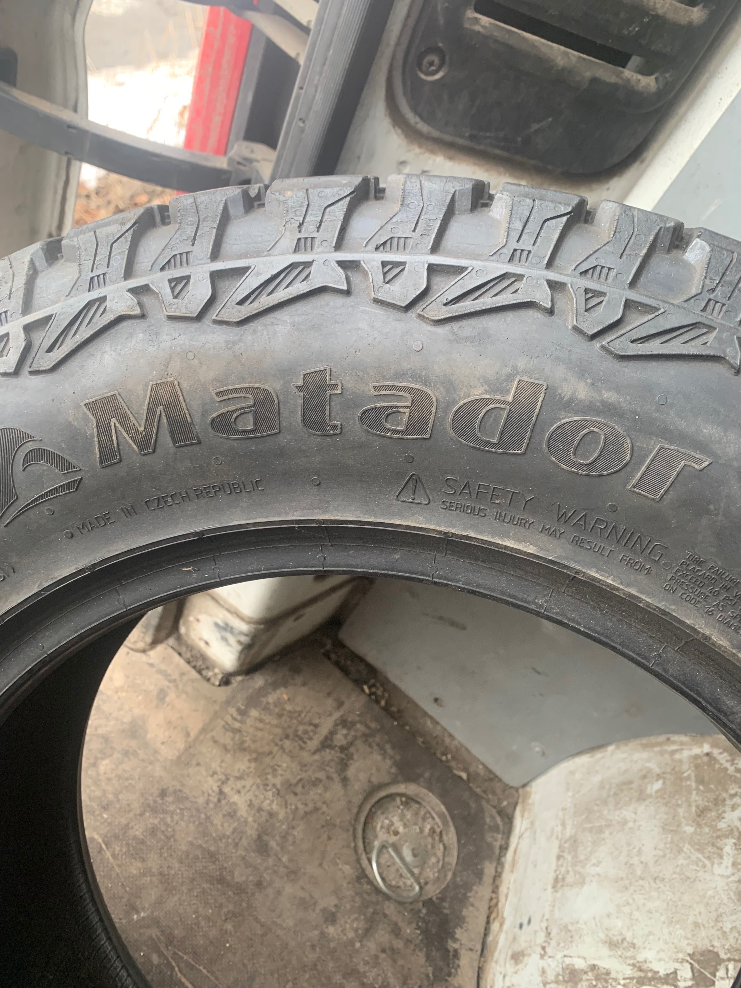 Резина б/у Matador Izzarda AT2 215/70 R16T