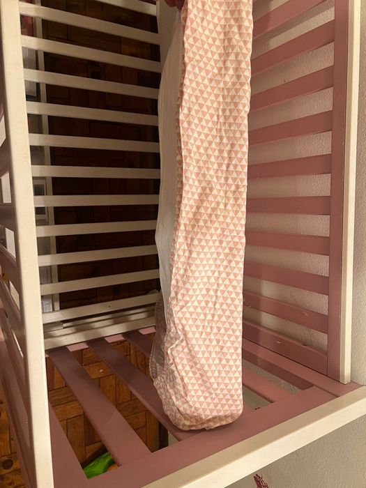 Berço com gaveta + colchão