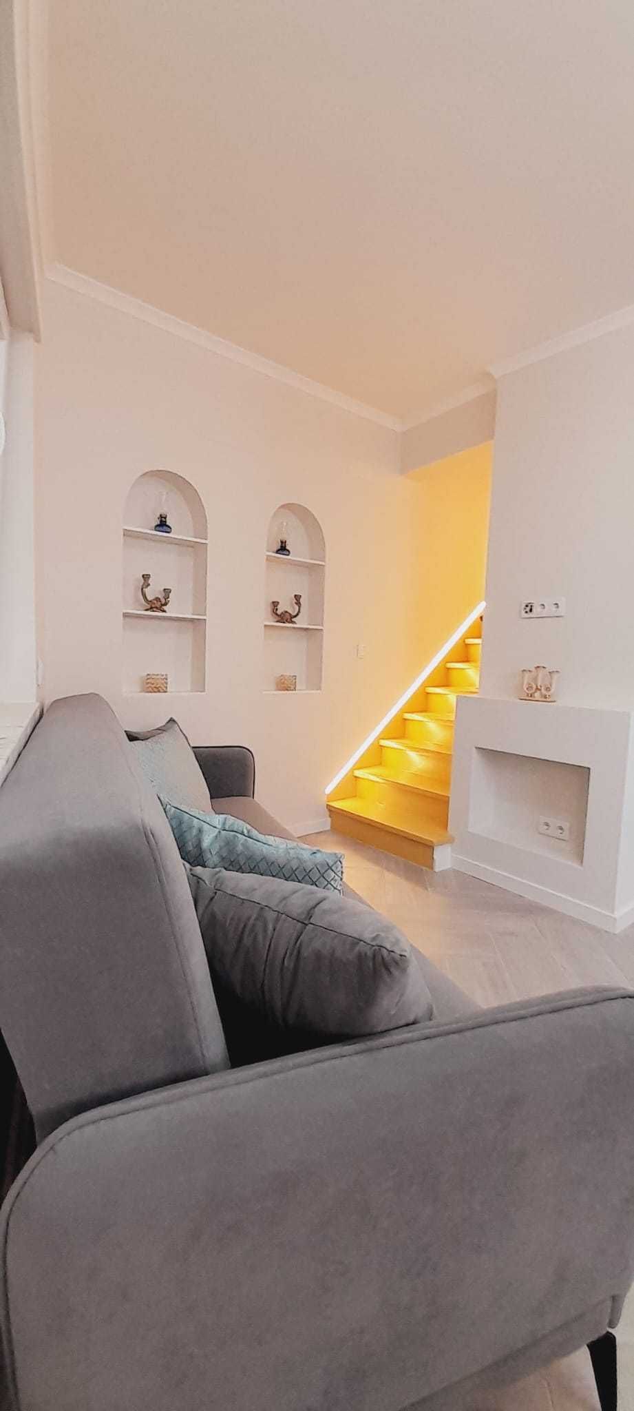 Vende-se moradia V2 em Sesimbra Corredoura