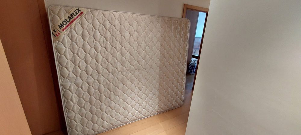 Cama casal como nova