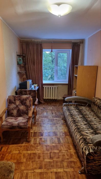 Продам 3х кімнатну квартиру на правому березі, вул. Рельєфна