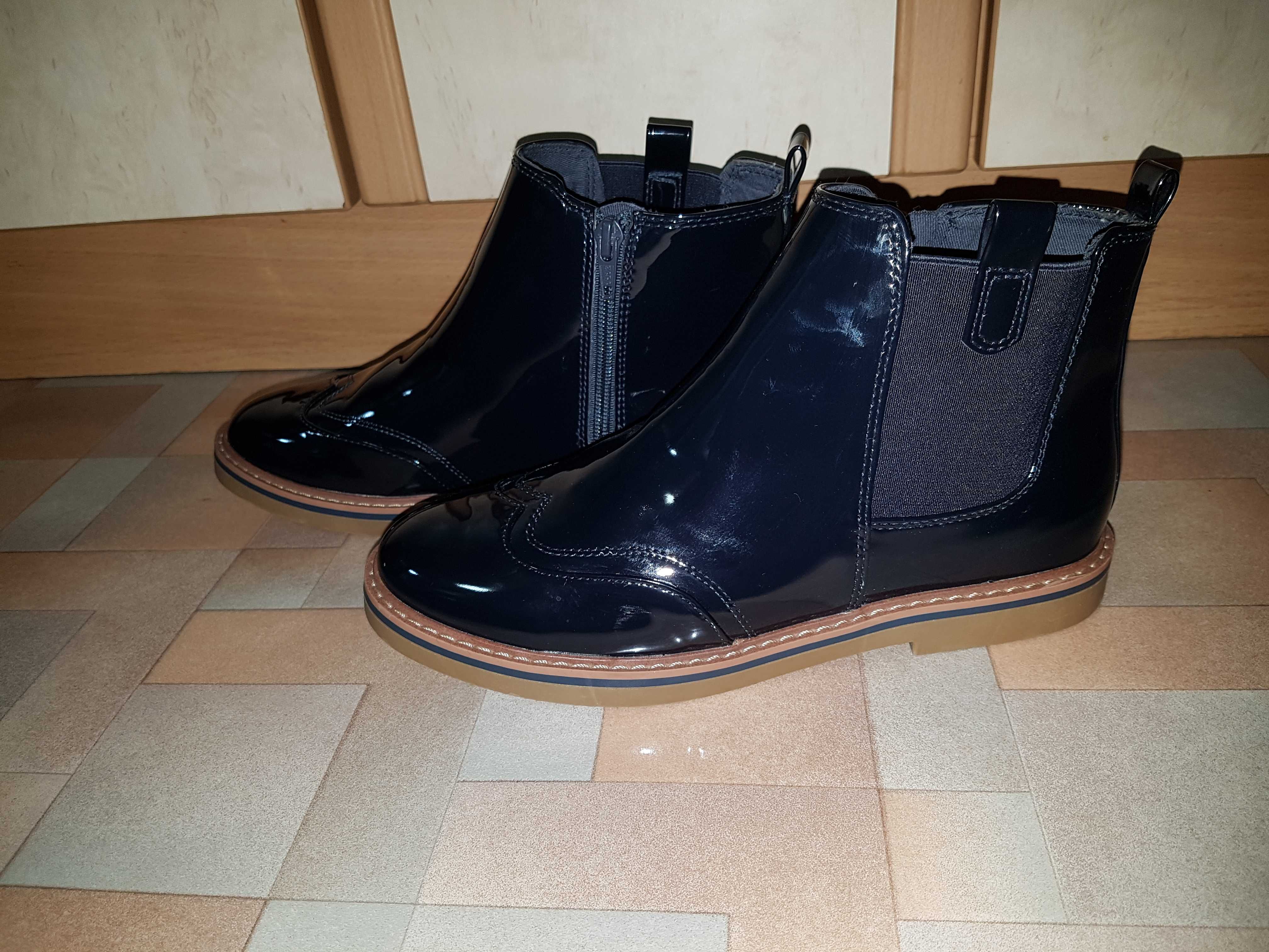 Ботинки Zara челси лаковые 38 р-р 24,5 см темно-синие
