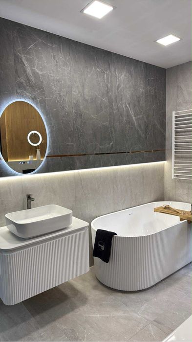 Szafka 60 cm lazienkowa z blatem umywalka do kompletowania ROCA