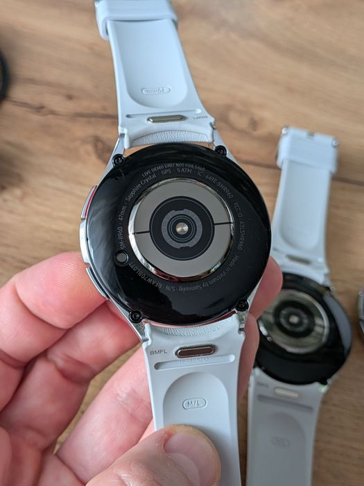 Samsung Galaxy Watch 6 Classic 47mm •