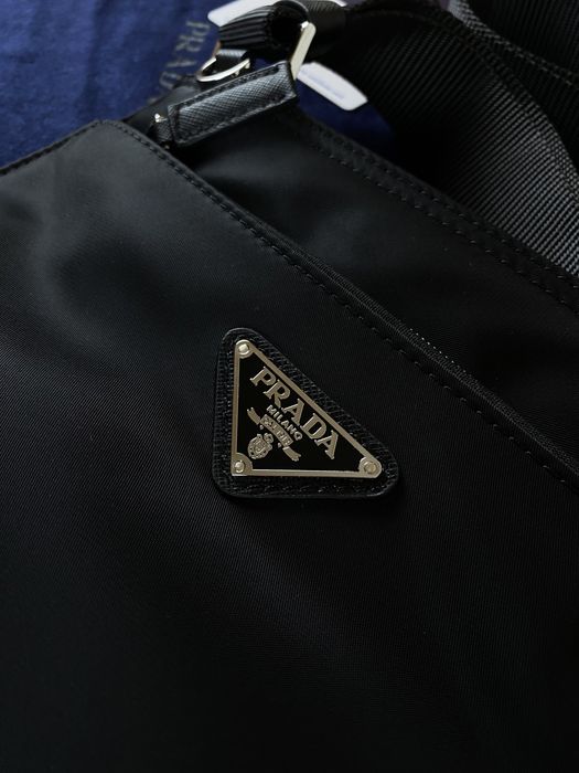 PRADA Lampo Shoulder Bag Nero Nylon Leather