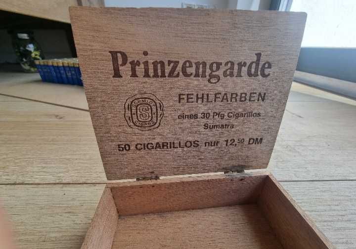 Pudełko od cygar 1960 Prinzengarde niemieckie lata 60 decoupage