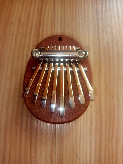 Kalimba. Zanza. Pianino kciukowe