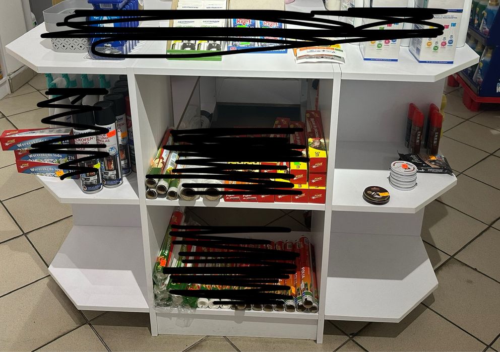 Regaly na sprzedaz