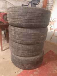 Продам резину 255/55r 18