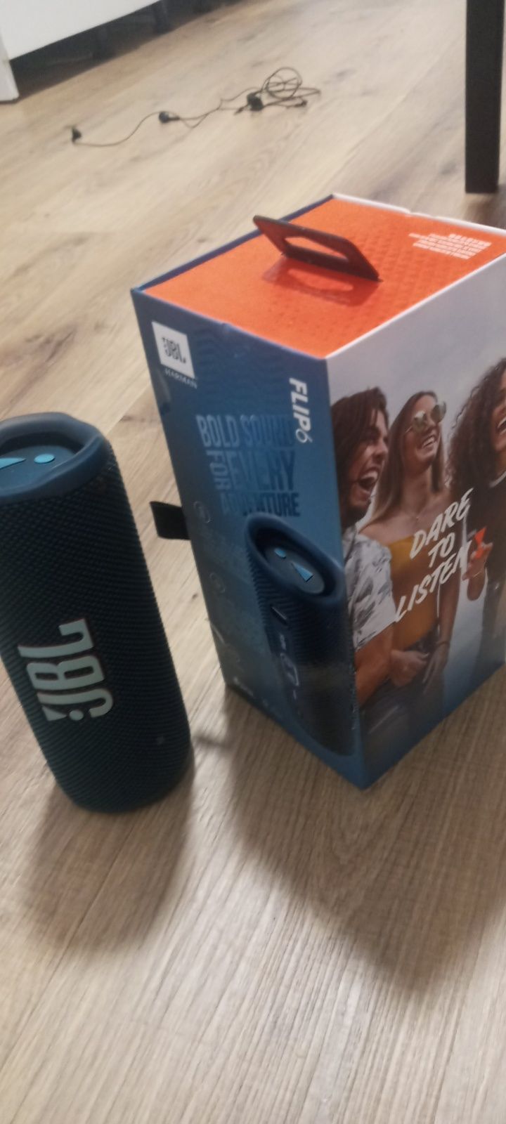 Jbl flip 6 muito nova