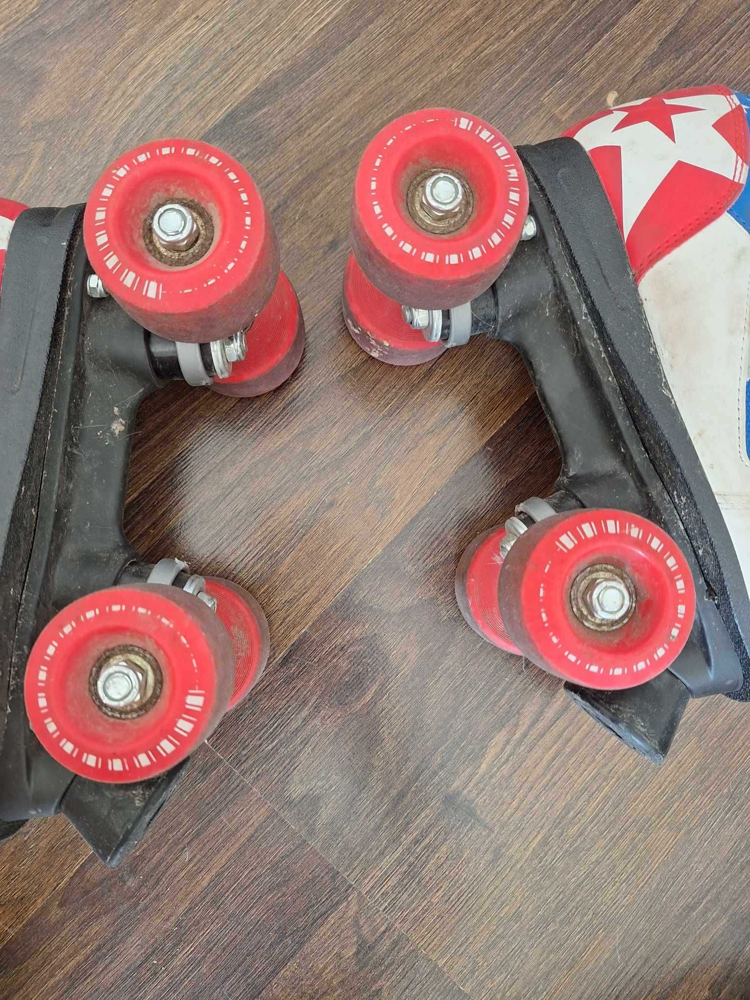 Wrotki crivit 33/34 z wzorem USA, wkładka 22,6 cm
