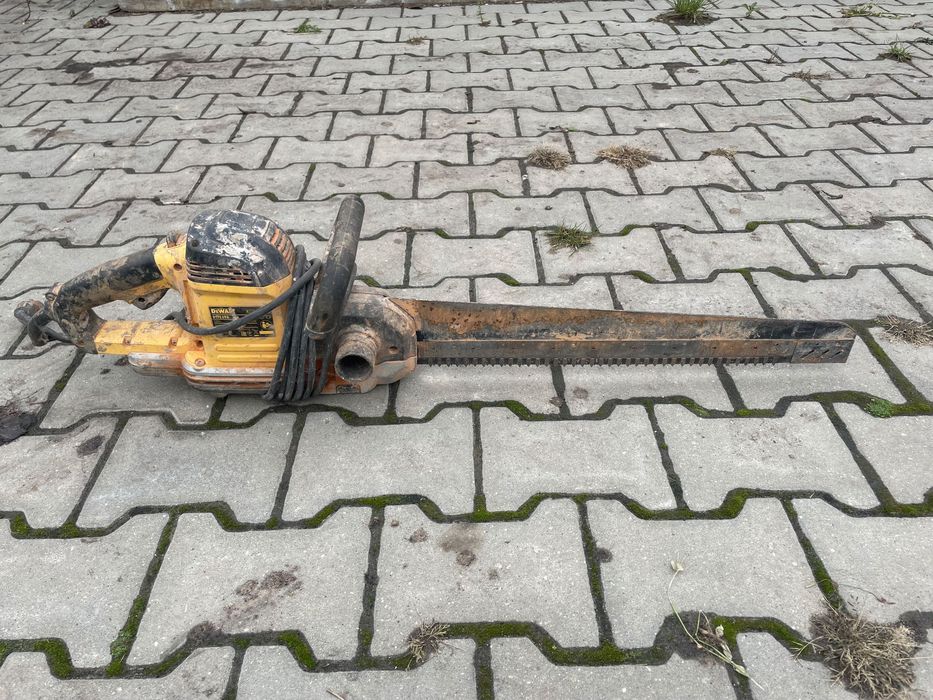 DeWalt Piła Aligator DWE398 230V 1700W