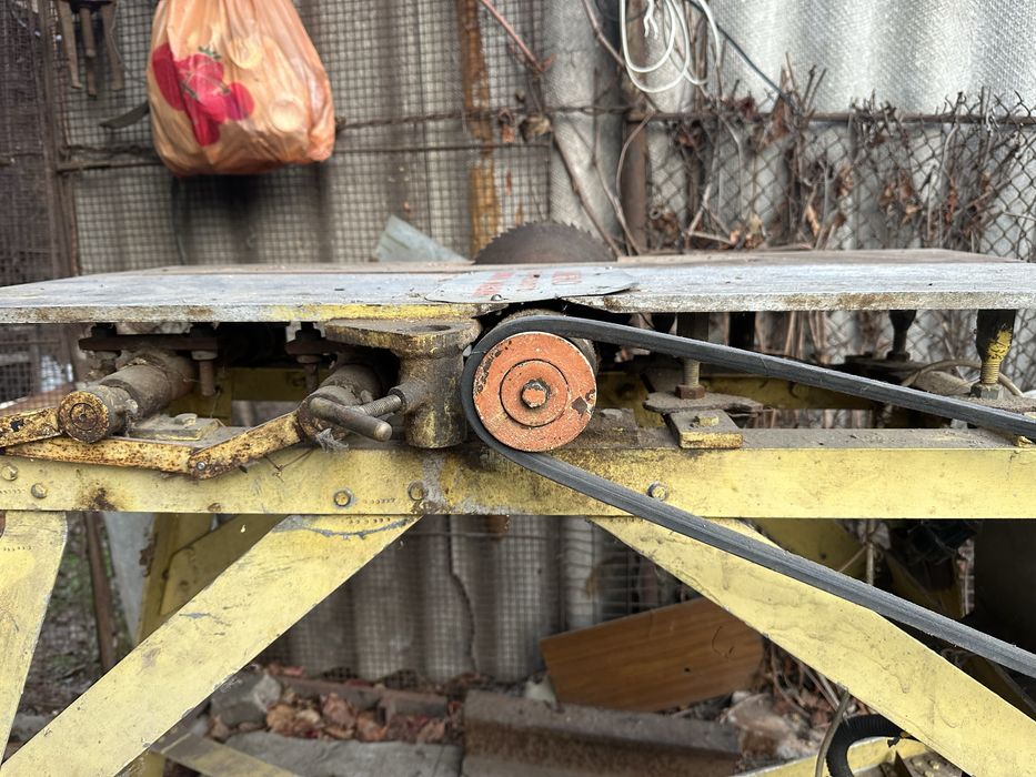 Пилораму с мотором