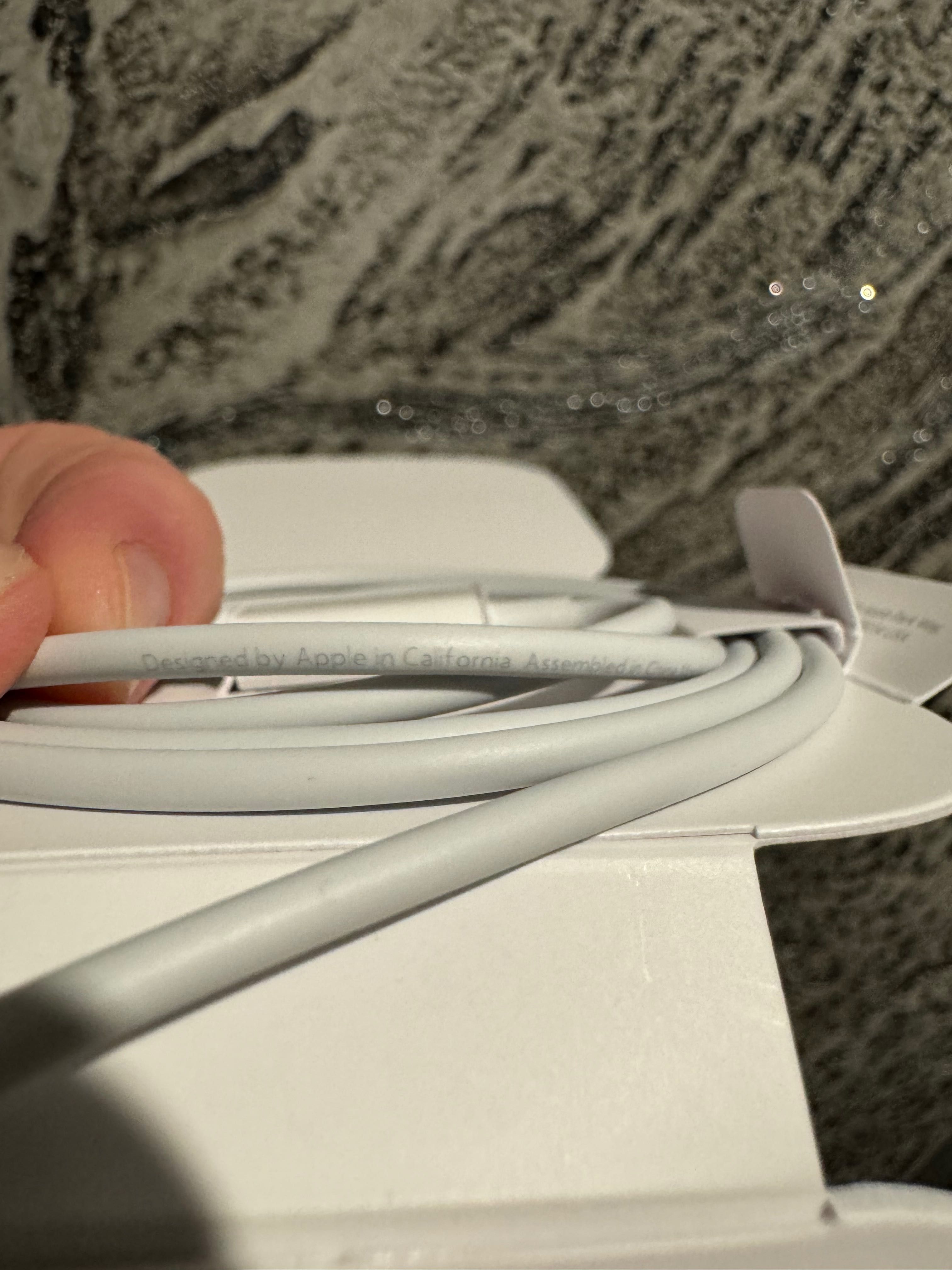 Apple MagSafe Charger Оригінал
безпровідна зарядка