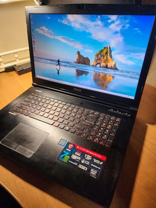 Игровой ноутбук 17.3 MSI GE72MVR 7RG Apache Pro