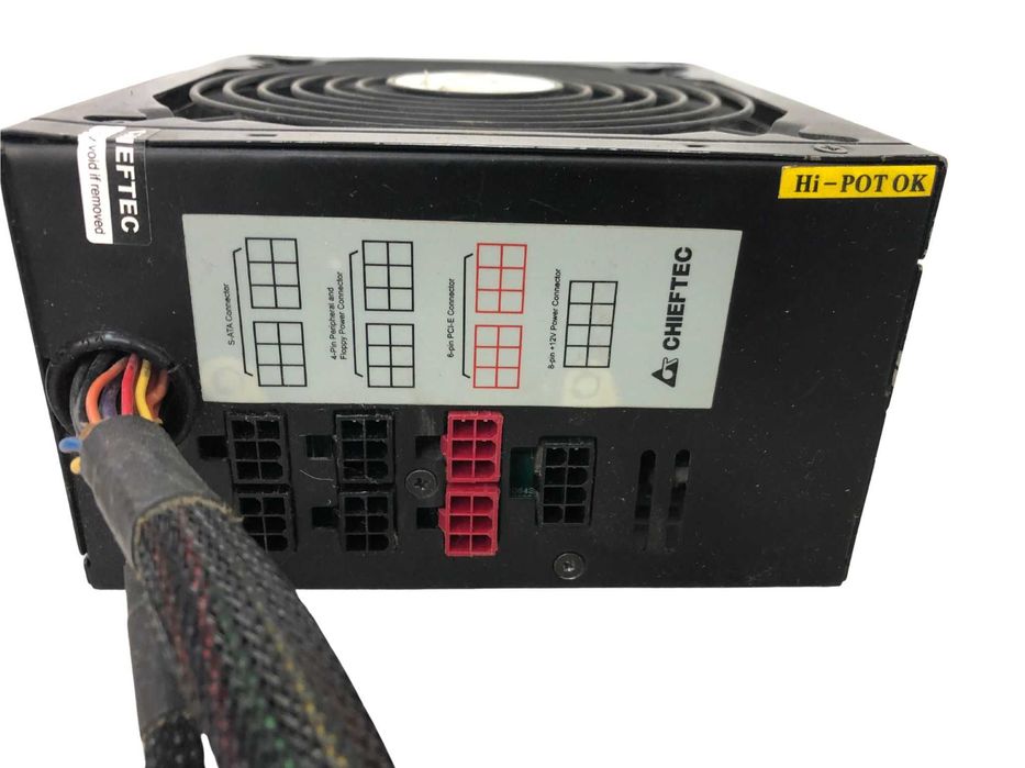 Zasilacz CHIEFTEC CFT-600-14CS 600W