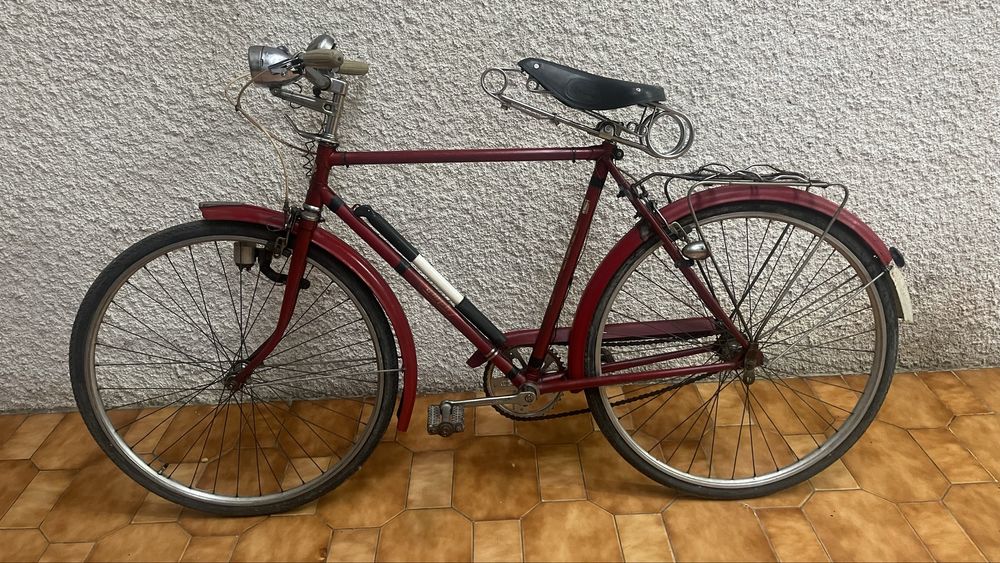 Bicicleta pasteleira homem