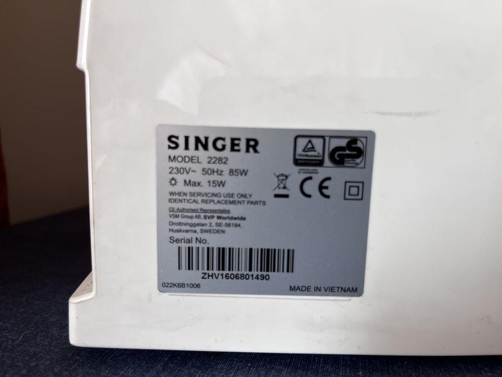Maquina de costura Singer