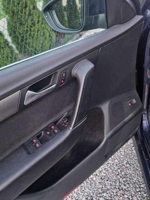 Volkswagen Passat B7 2.0 TDI 2013 rok hak nawigacja