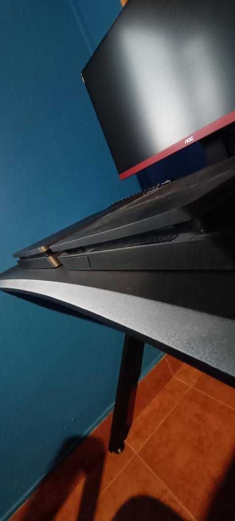 2 Playstation 4, para peças ou arranjo
