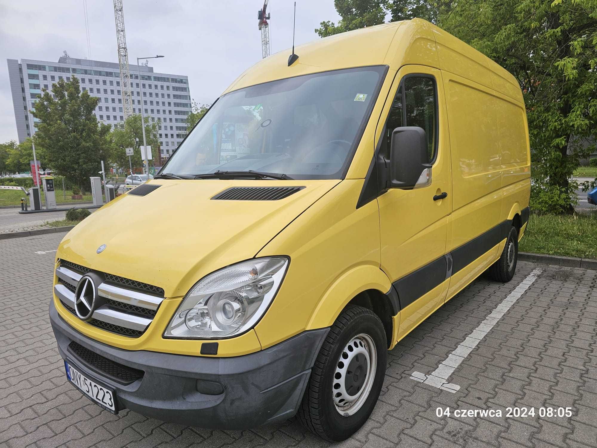 Wynajem Długoterminowy busa Mercedes Sprinter - TANIE BUSY NA KURIERKĘ