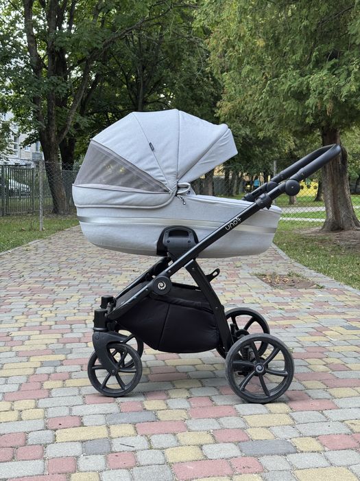 Коляска 2 в 1  Tutis Uno 3+ чудовий стан