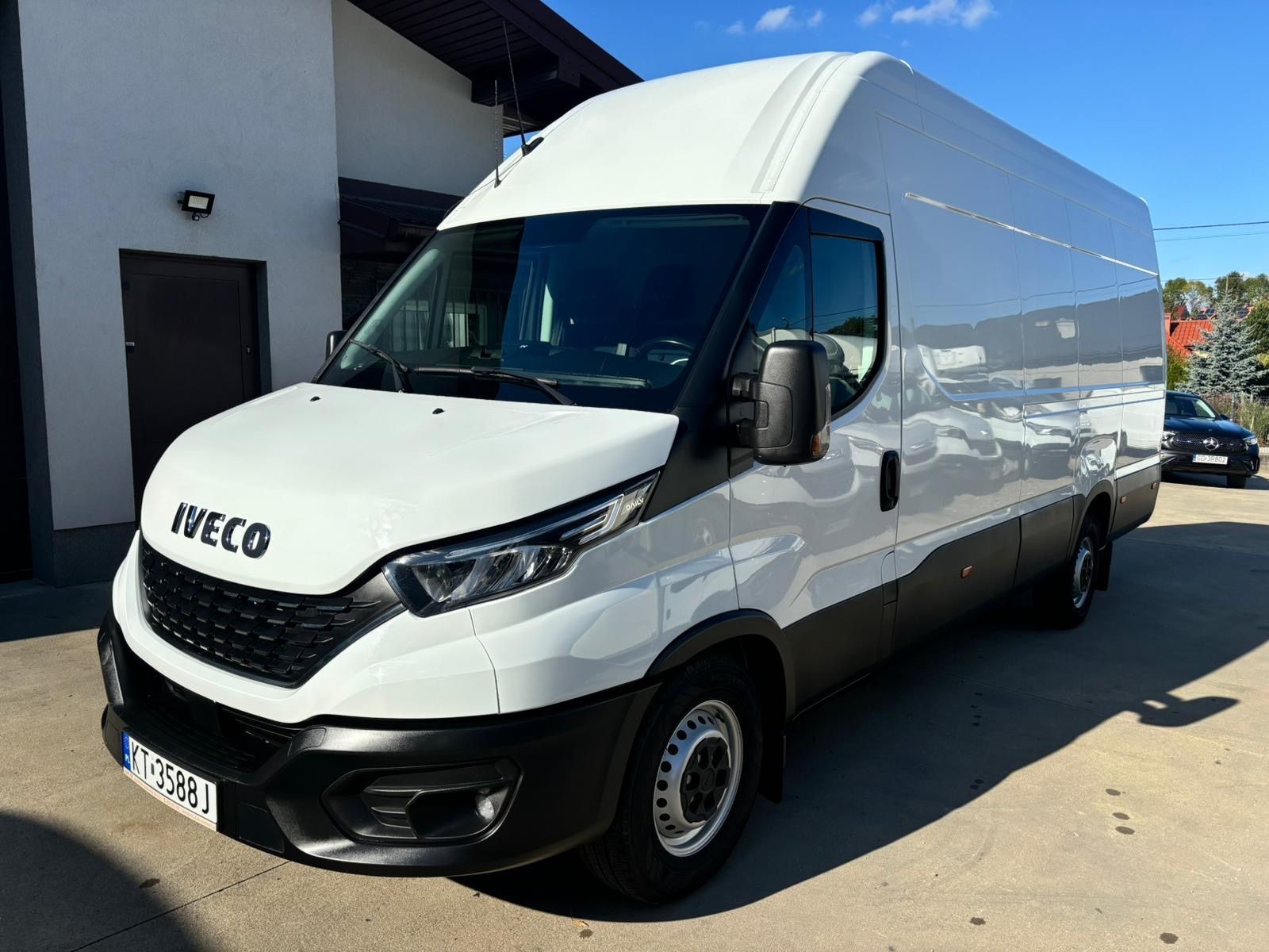 Iveco Daily 35S18 Maxi Blaszak Długi Furgon 3.0 Blaszak L4H3  Iveco Daily 3.0 HPI Himatic