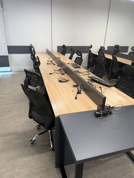 РОСПРОДАЖ МЕБЛІВ, столи, крісла офісні комоди тумби шафи, полиці,