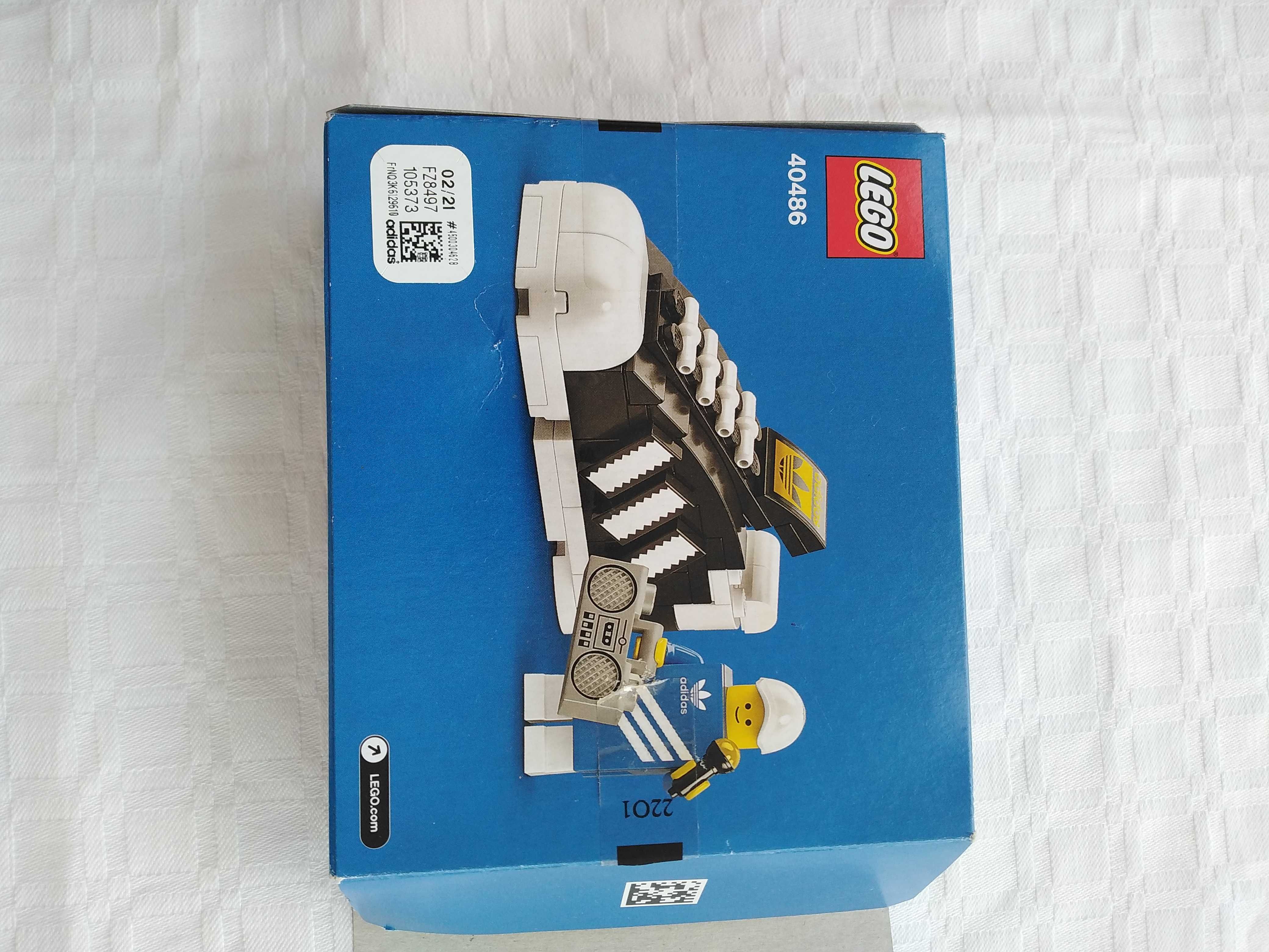 APENAS a Caixa Vazia Lego Set 40486 Adidas