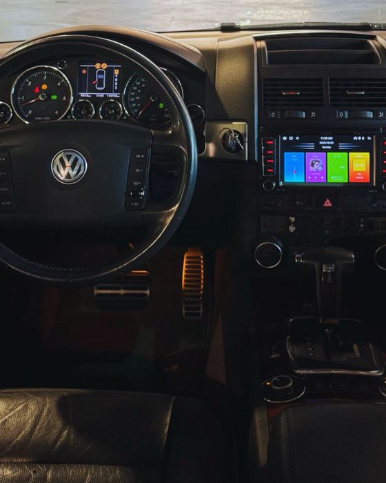 VW TOUAREG V10 suv de luxo