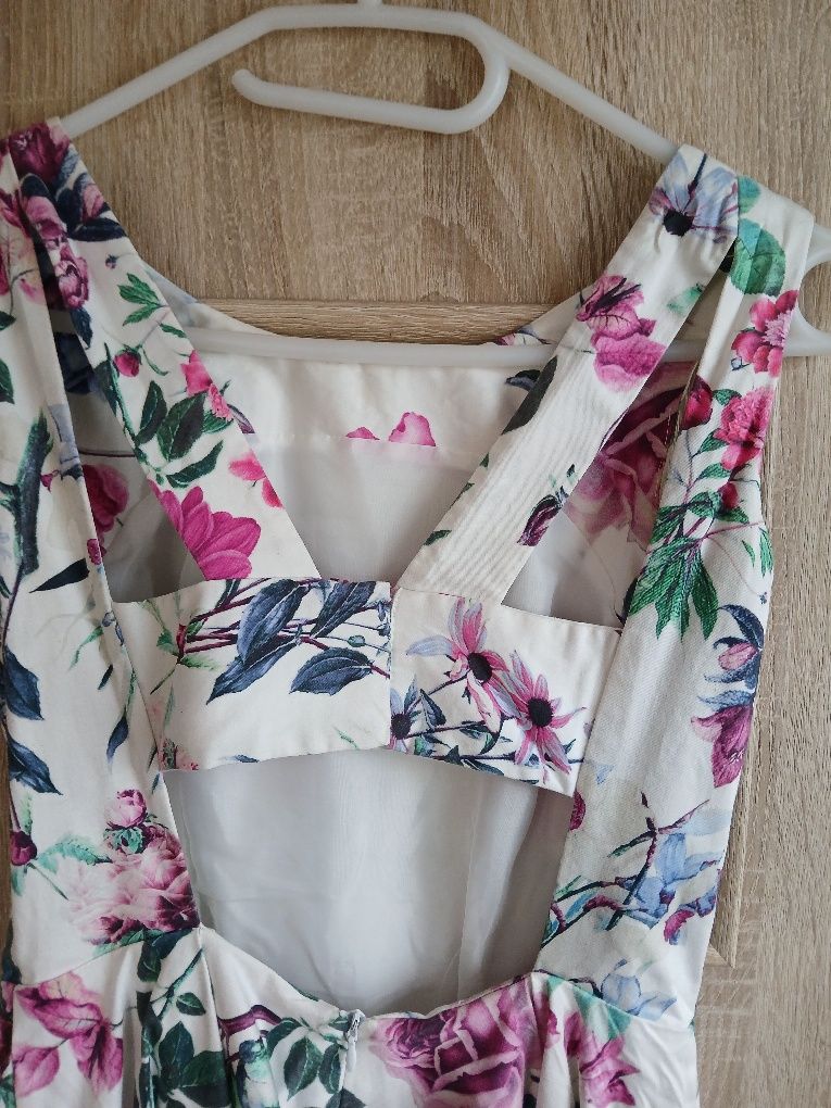 Sukienka letnie w kwiaty 34- 36
