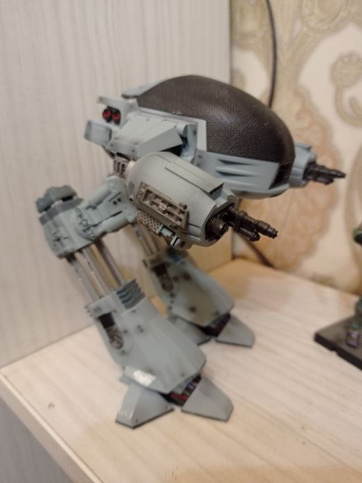 Экшен фигурка коллекционная