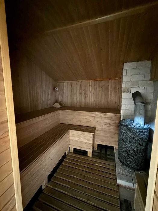 р Новий двоповерховий котедж з каміном, терасою та банею
