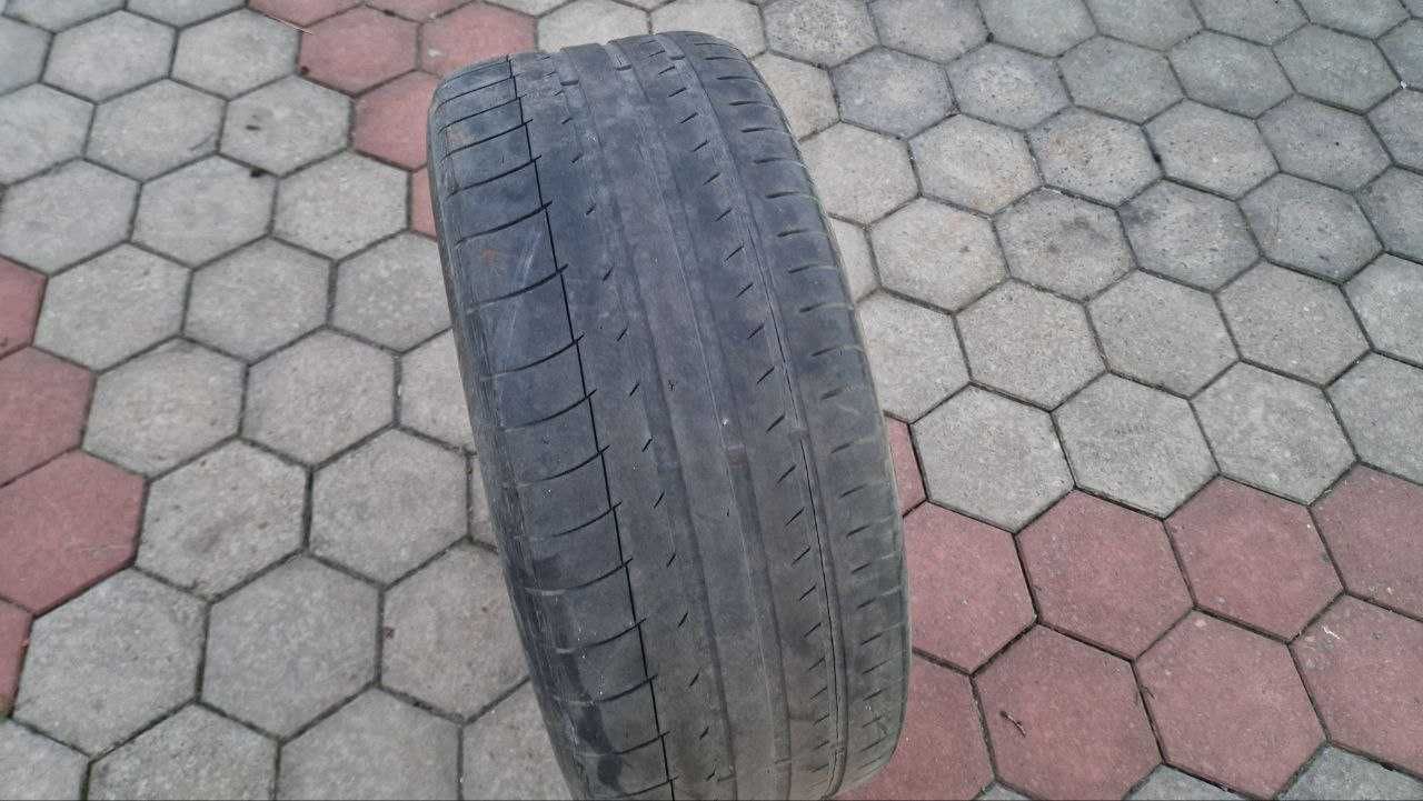 Резина Michelin Pilot Sport 235x45R17 одиночка