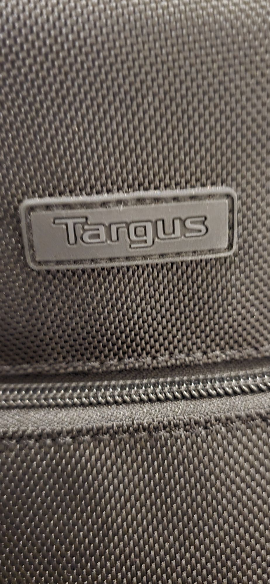 Mochila Targus TSB700 com Rodas para Laptop até 15,6" Preta
