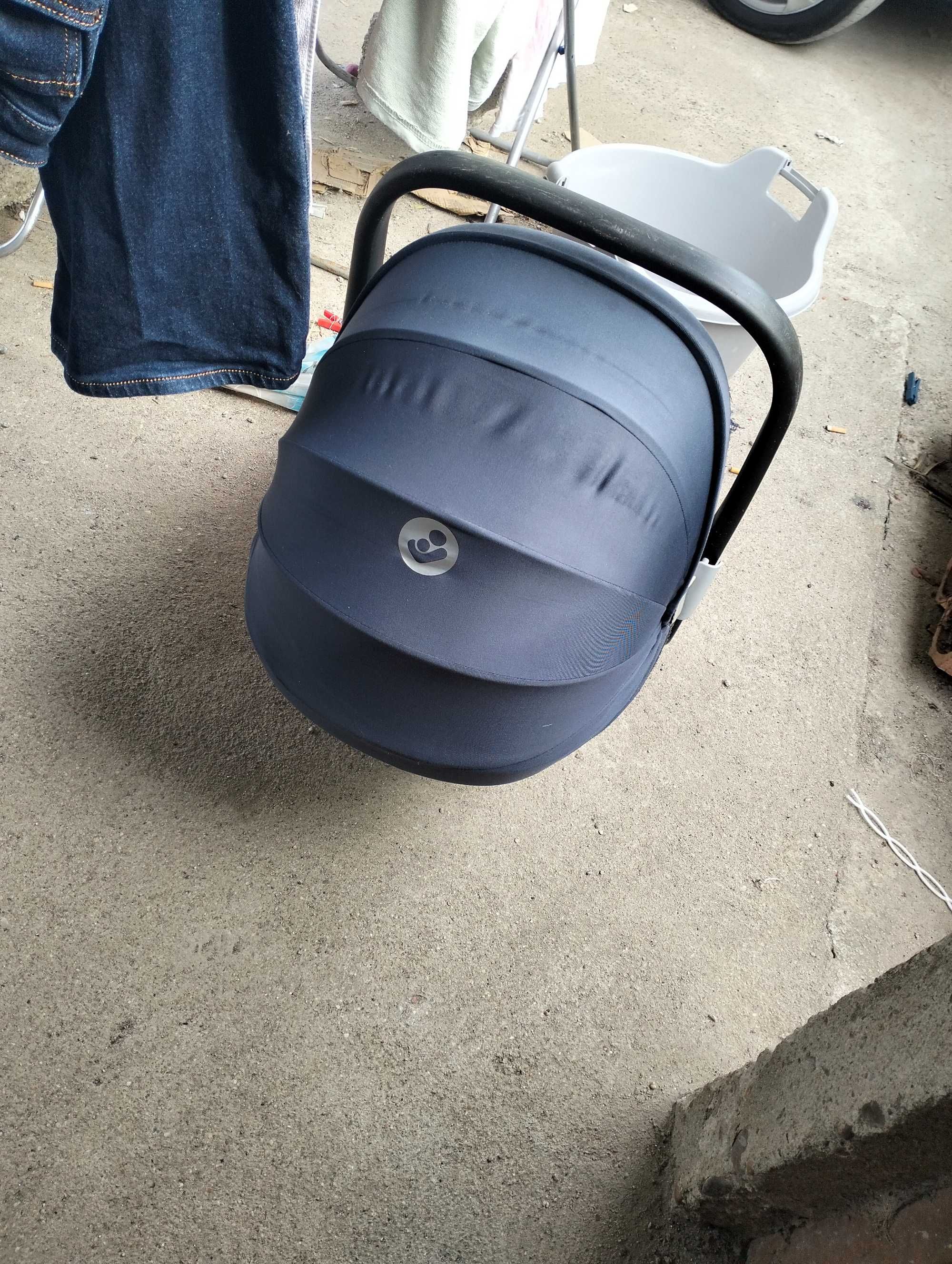 Vendo maxi cosi 360 peablle e vendo redes galvanizadas