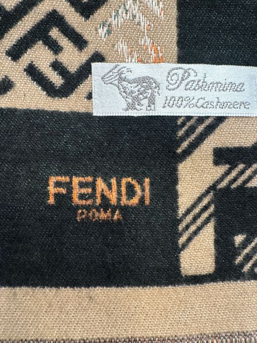 Шарф Fendi кашеміровий