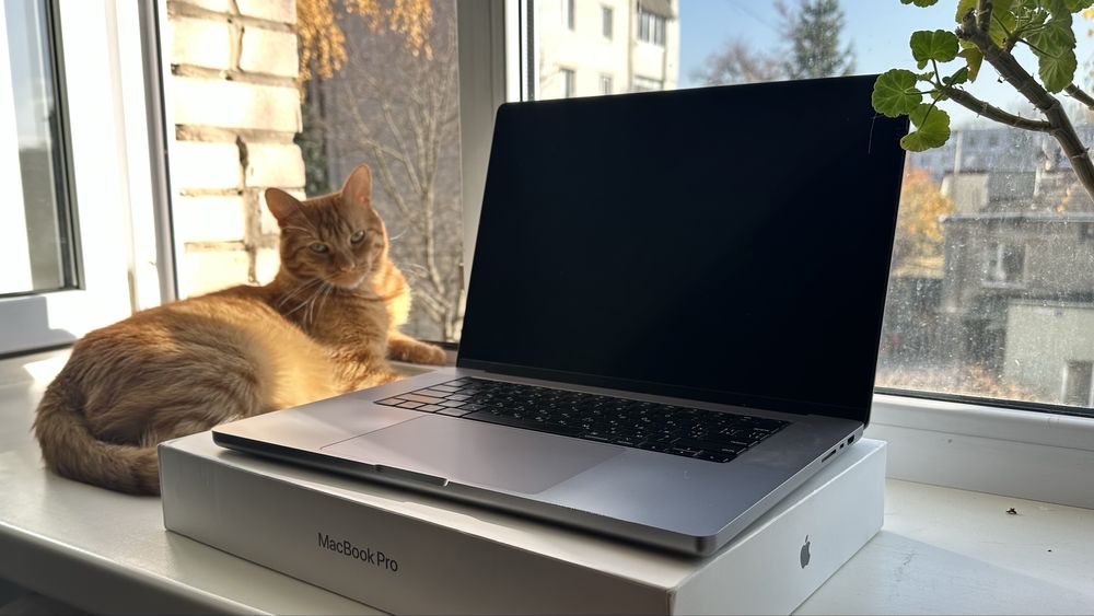 Macbook M1 Pro 512/16 A2485