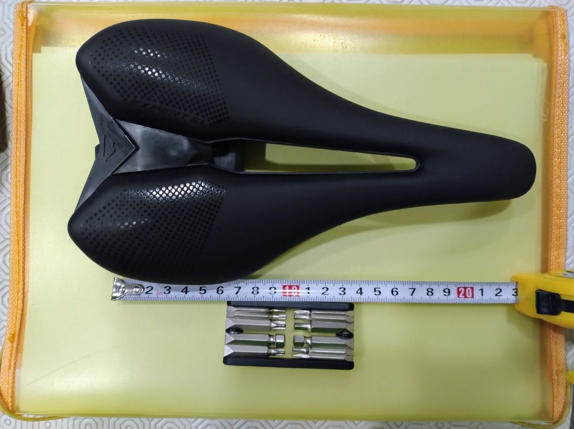Selim de bicicleta Merida Expert SL Short com ferramenta VMount Novo