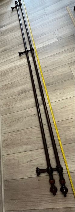 Карніз з натурального дерева для занавісок та штор