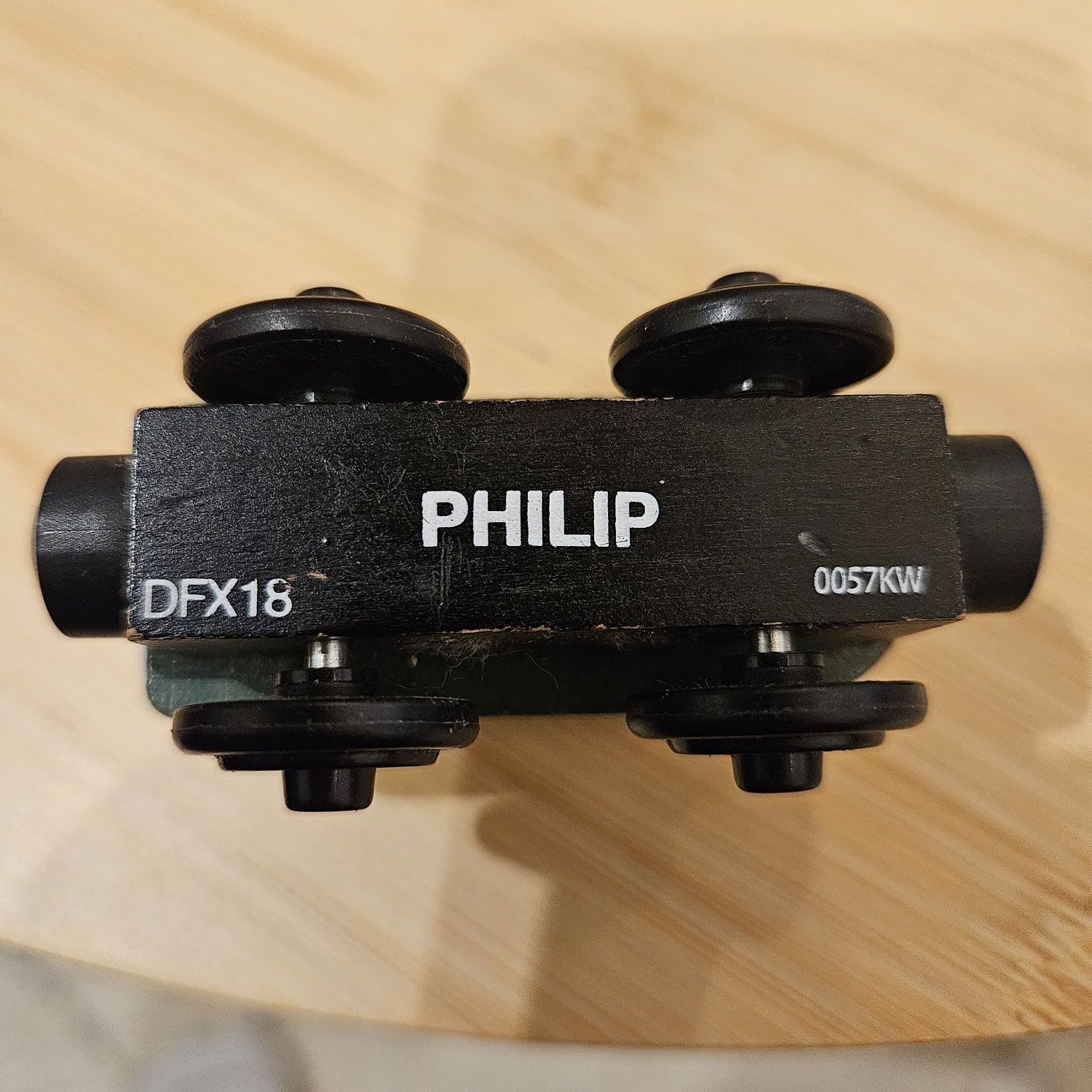 Filip (Philip) lokomotywa - Fisher-Price DFX18