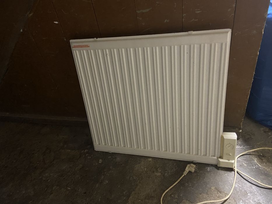 Oszcędny duży kaloryfer grzejnik elektryczno-olejowy 800 W