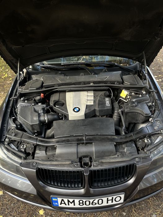 Продам BMW E91 320D N47